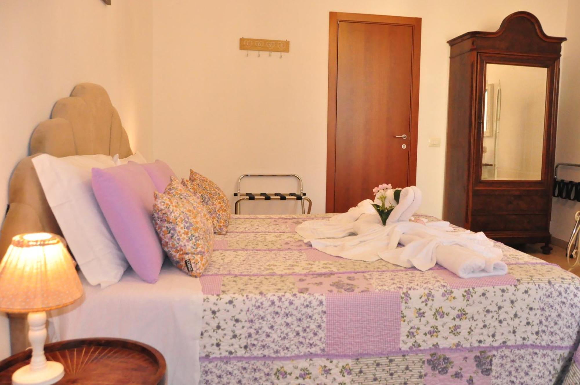 B&B Le Camere Di Livia 시에나 외부 사진